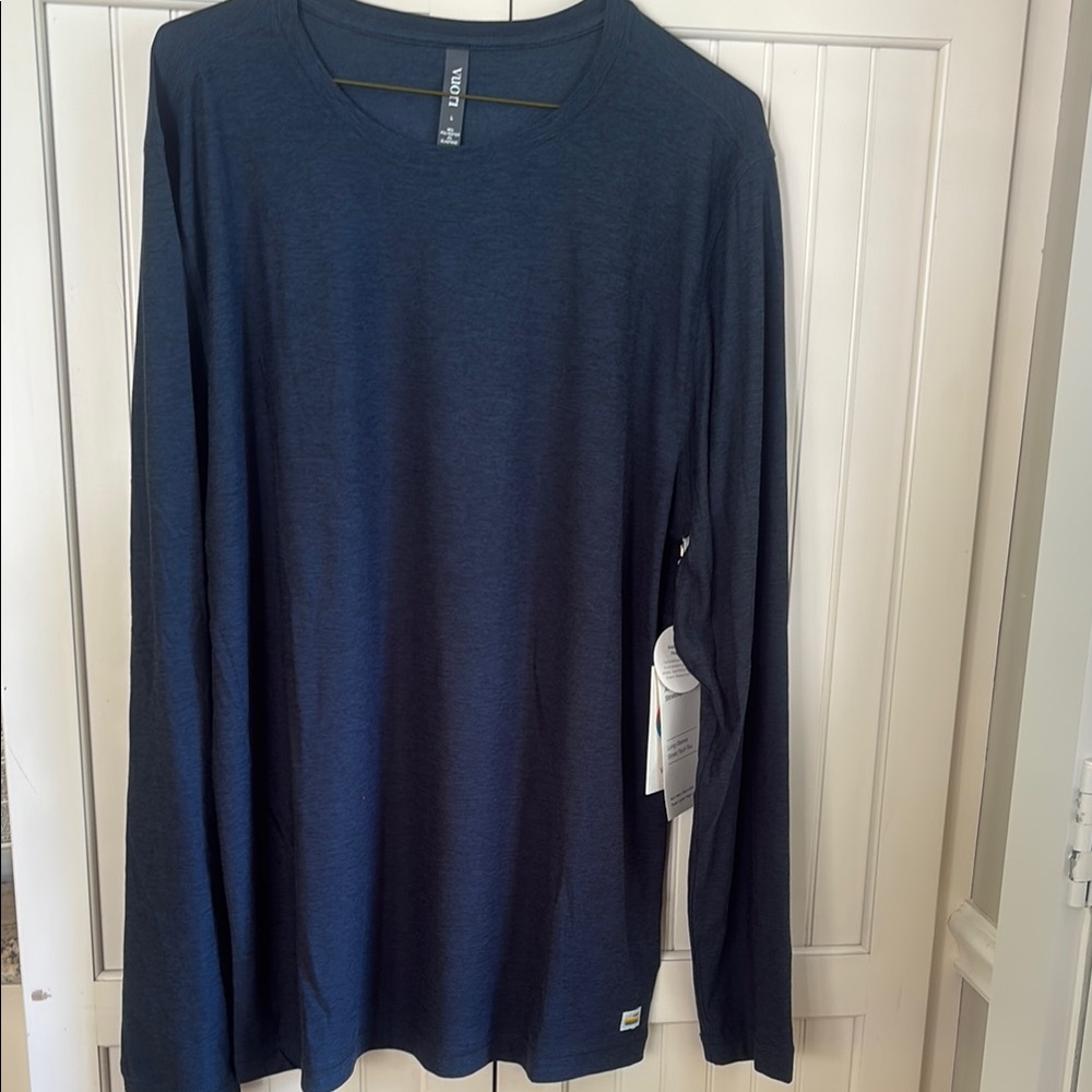 New Men’s Vuori L/S Strato Tech Tee Navy Heather V178 Size L $64.00